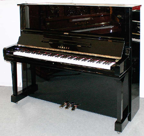 Klavier-Yamaha-U3-schwarz-3241221-1-a